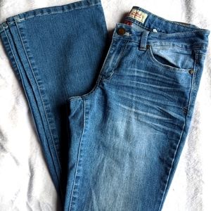 Lei flare Jeans